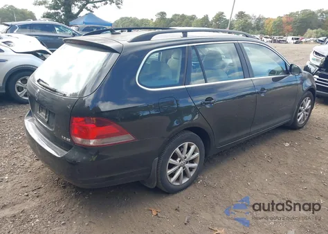 2014 Volkswagen Jetta Sportwagen 2.5L Se z USA, uszkodzony, nr VIN 3VWPP7AJ4EM625061